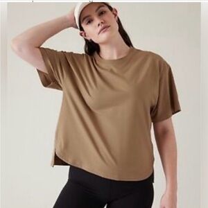 NWT athleta effortless tee $25